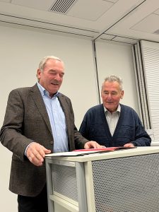Heinz Nitsche und Walter Beer bei der Entlastung des Vorstandes